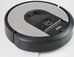 IRobot Roomba I7+ Saugroboter 90 Min Ladezeit 75 Min Laufzeit 0,4 Liter Schwarz -SaugProfi Sparmarkt 16a4c49753a804d688c2e9c0941422e2