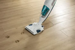 Rowenta Bodendampfreiniger Clean & Steam Revolution RY7757 | 2 In 1 Reingung | Verdampfer Für ätherische Öle | Alle Bodenarten | Anti-Kalk-Kartusche | Weiß/Blau 17 Rowenta Bodendampfreiniger Clean & Steam Revolution RY7757 | 2 In 1 Reingung | Verdampfer Für ätherische Öle | Alle Bodenarten | Anti-Kalk-Kartusche | Weiß/Blau -SaugProfi Sparmarkt 30c5d0e6bcd570121c7ea677cc37c4d5