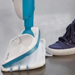 Black & Decker Black+Decker FSM13E1 Dampfbesen Steam Mop, Basic (Dampfreiniger Für Hygienische, Gründliche Sauberkeit, Abnehmbarer Stiel, Einfache Bedienbarkeit, Inkl. 1 Mikrofaser-Pad), 1300 W -SaugProfi Sparmarkt 7b53f0656968c4f02970dd8aba596b36