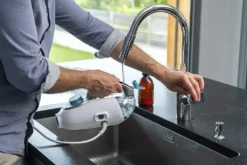 Black & Decker FSMH1321JSM, Tragbarer Dampfreiniger, 0,5 L, Türkis, Weiß, 6 M, 1300 W, Harter Boden -SaugProfi Sparmarkt 881ef22f8495ed7e3540250a7d7dc63b