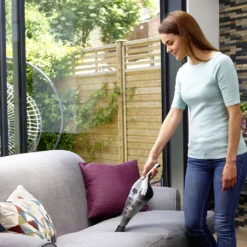 Black & Decker Black + Decker NVC220WC Akku-Handstaubsauger Kabellos Beutellos 15,5 AW -SaugProfi Sparmarkt a45cf7b30c781370822852dbe3179660