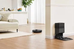 Roborock Q7 Max+ Staubsauger Roboter Mit Absaugerstation/Auto-Empty Dock Pure (2,5 L) 4200Pa Saugroboter Kehrroboter EU Schwarz -SaugProfi Sparmarkt cfdd710118cb07e89100be4523a418ed