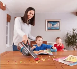 Black & Decker BHHV315B Dustbuster, Titanium/rot -SaugProfi Sparmarkt d6ee4a097de3092bb9bced5f0d61d862