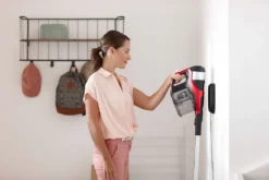 Philips SpeedPro Max 2-in-1 Kabelloser Staubsauger, 360°-Saugdüse, 25.2 V, 65 Min. Akku Laufzeit, Rot (XC7042/01) -SaugProfi Sparmarkt db2243d19cfd0f53dfc086777eb463a1