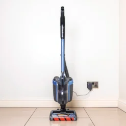 Shark ICZ160EUT Staubsauger - Blau -SaugProfi Sparmarkt f542ac8d0f92136fe8de7b0e2ccedc6d